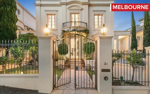 MELBOURNE: 4 bedroom home up for auction at Toorak on Super Saturday (SUPPLIED)