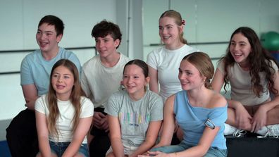 A Current Affair, 11 ile 15 yaş arasındaki bir grup çocukla internetin iyi, kötü ve çirkin yanlarını tartıştı.