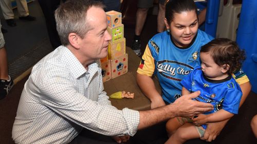 Bill Shorten visited the Danila Dilba indigenous health centre in Darwin yesterday. (AAP)