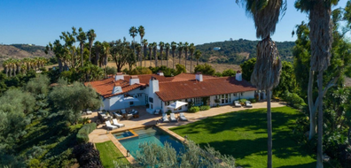 Sandra Bullock has listed her sprawling $9.1 million Mediterranean-style mansion in Southern California.
