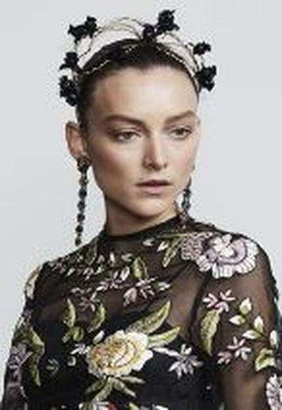 <strong><a href="https://suzyorourke.com.au/collections/headbands?page=1" target="_blank" draggable="false">Suzy O’Rourke</a></strong> Rosa Crown, $490<br>