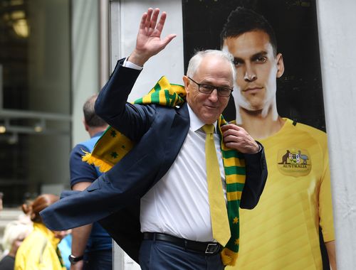 Mr Turnbull congratulated the team at an event in Martin Place this morning. (AAP)