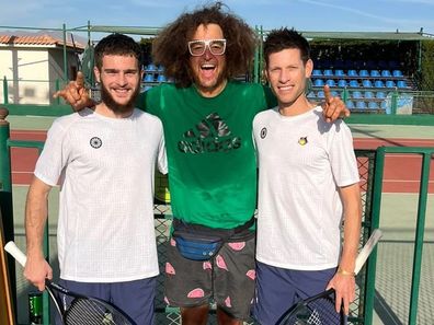 Redfoo dengan pemain tenis