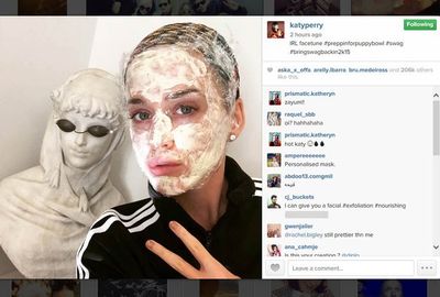 Nice facemask, Katy Perry. Thanks for sharing?!