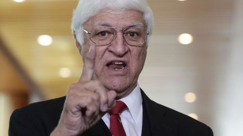 Bob Katter gives speech 