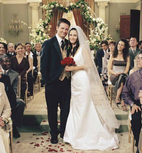 Chandler and Monica on their wedding day on the show 'Friends'. (Getty)