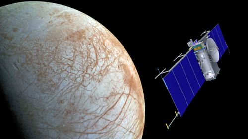 An artist image of the planned NASA space mission to fly over the Jupiter Moon Europa. (Image: NASA).