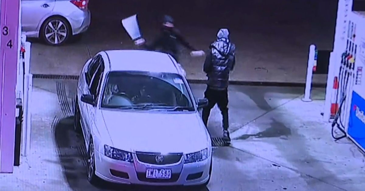 Teenager slashed with machete while refuelling at Melbourne servo