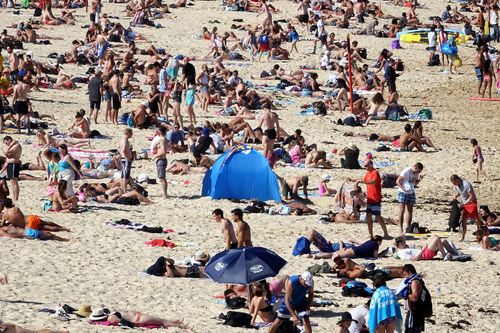 Crowds will no doubt flock to Coogee Beach in Sydney with the warm temperatures on the way. (AAP)