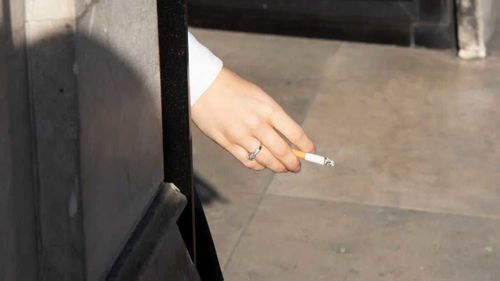 A new study says that the average loss of life expectancy per cigarette smoked is approximately 20 minutes.