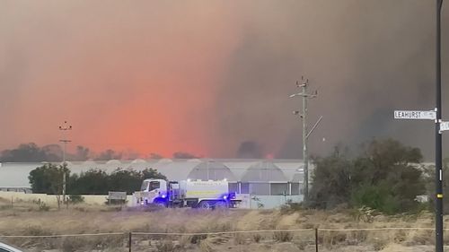 WA fire crews call for back-up new blaze sparked by lightning