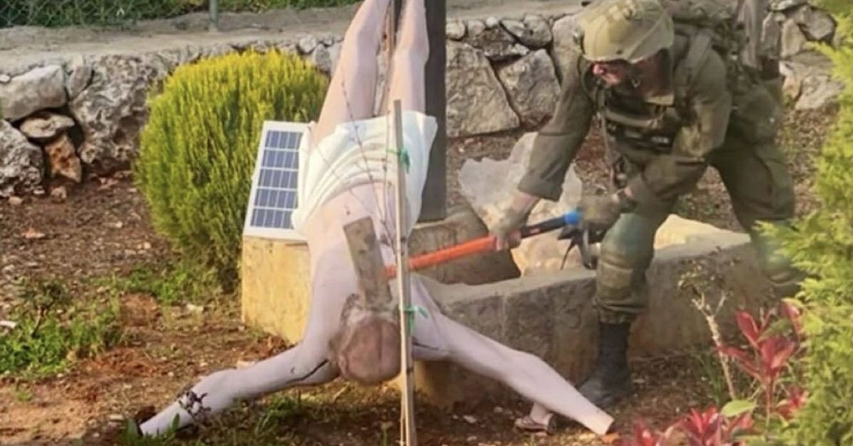 Israel confirms photo of soldier smashing Jesus Christ statue is real