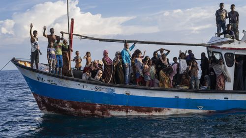 Rohingya Muslims adrift