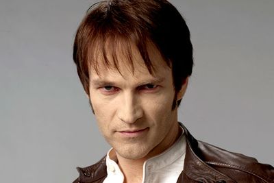Bill Compton has a painfully dated haircut, dusty clothes, and pale and sallow skin. In fairness, it's because he's a vampire who's been around since American Civil War days.