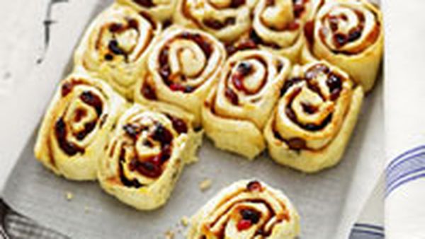 Spiced fruit pinwheels