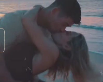 Elsa Pataky and Chris Hemsworth celebrate the holidays