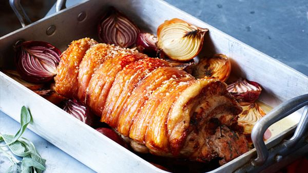 Stuffed pork shoulder with onions
