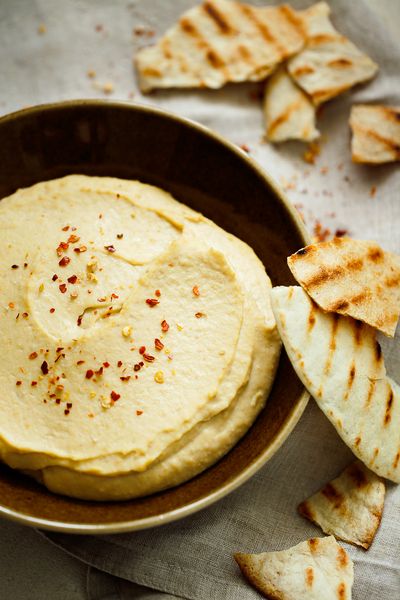 Hummus and homemade pita chips = 165 calories