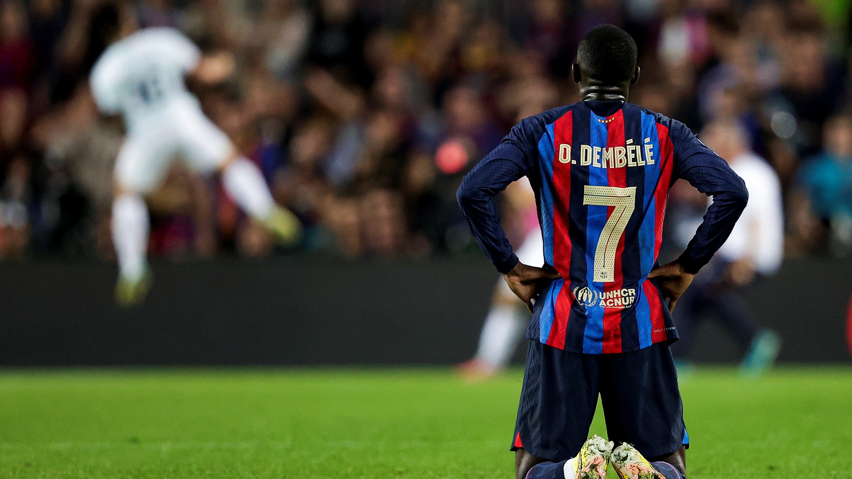 Ousmane Dembele of FC Barcelona falls to his knees during the UEFA Champions League match between FC Barcelona v Internazionale.