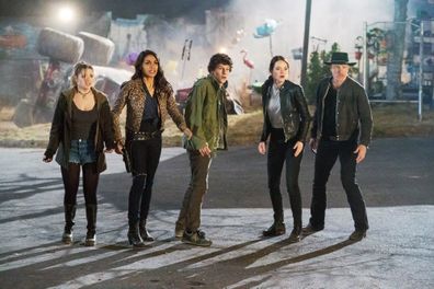 (From left) Abigail Breslin, Rosario Dawson, Jesse Eisenberg, Emma Stone and Woody Harrelson in 'Zombieland.'