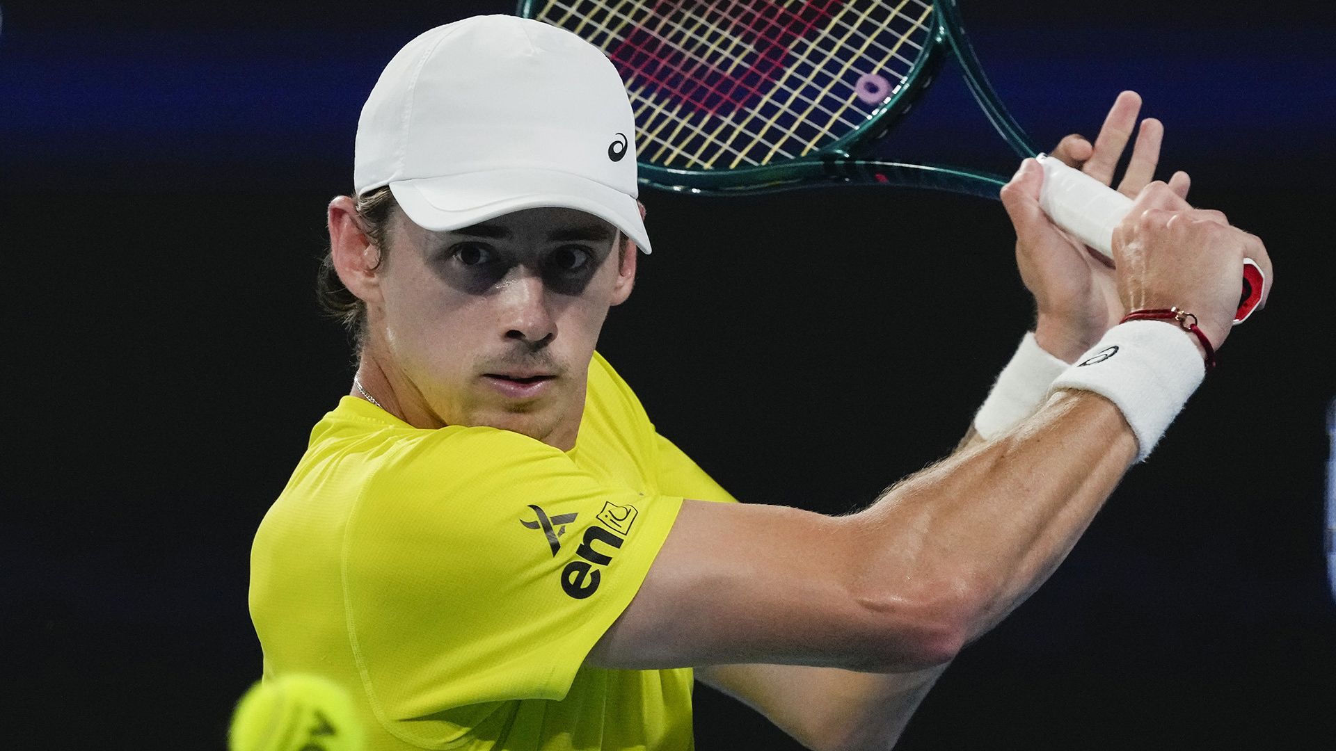 Australia&#x27;s Alex de Minaur plays a backhand return to Germany&#x27;s Alexander Zverev during their United Cup semifinal tennis match.