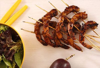 <a href="http://kitchen.nine.com.au/2016/05/05/13/55/moroccan-glazed-barbecue-prawns" target="_top">Moroccan glazed barbecue prawns<br />
</a>