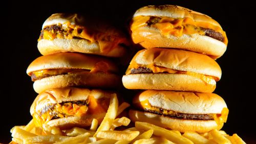 One cheeseburger could alter metabolism, scientists say