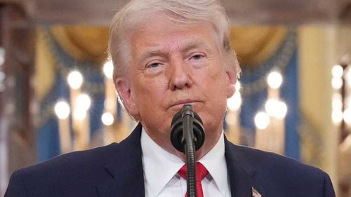 Donald Trump ha promesso di bombardare l’Iran riportandolo all’età della pietra.