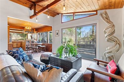 Tyler Henry buys Secluded Topanga Retreat for $US 2.1 million