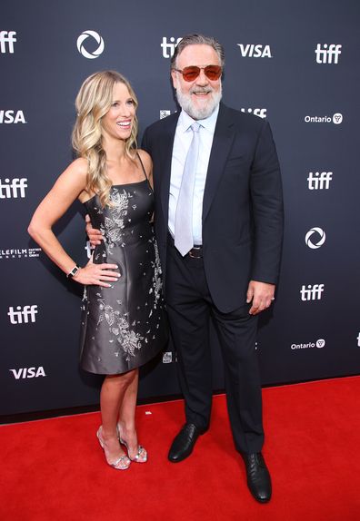 Britney Theriot and Russell Crowe