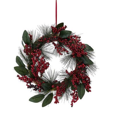 Red Berry and Magnolia Leaves Wreath