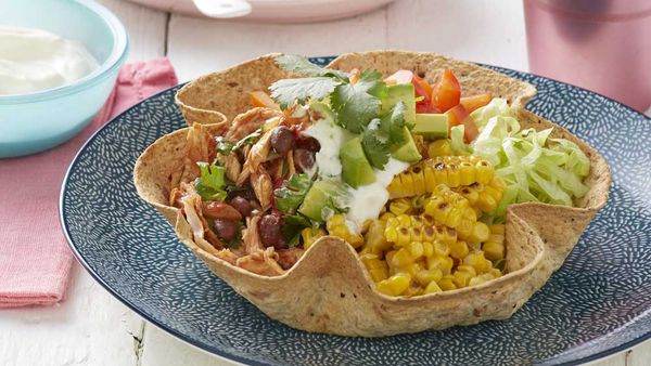 Healthy nacho bowl