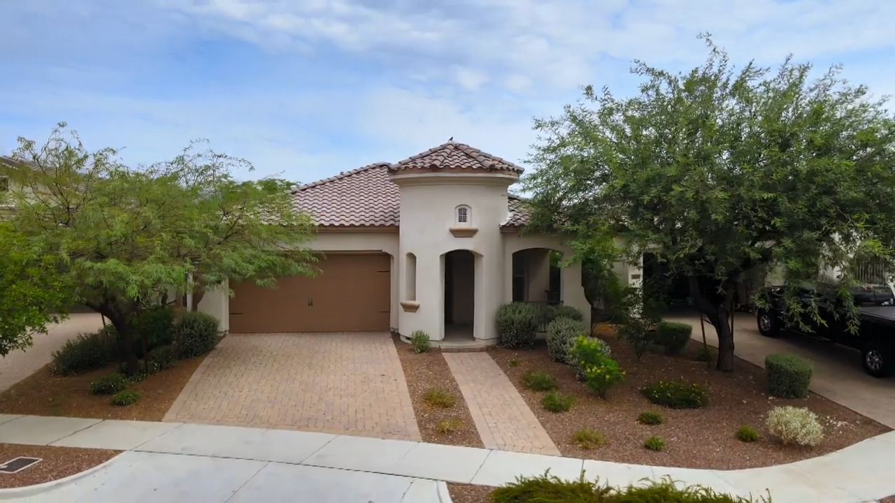 House Hunters Season 224 Ep 13 Goodbye Canada Cold, Hello Arizona Sun