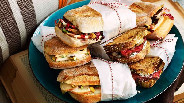Gourmet toasted sandwich: Smoked mozzarella, radicchio & golden raisins
