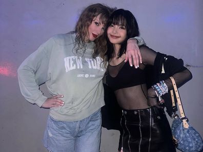 Thai singer Lisa from Blackpink with taylor swift 