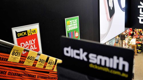 Electronics retailer Dick Smith in voluntary administration after bankers call in receiver