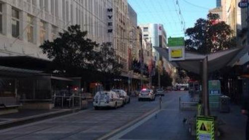 Police are on the scene at the mall after a bomb scare. (Twitter)