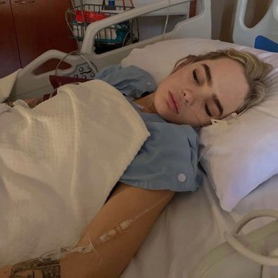 Niamh Anaya in hospital after undergoing surgery for endometriosis.