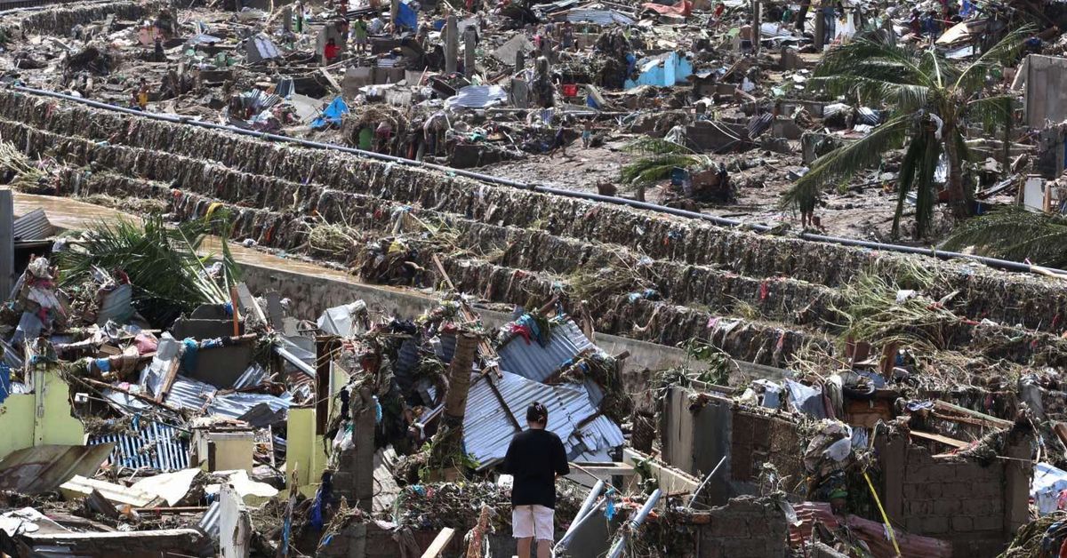 Typhoon Kalmaegi leaves 114 dead, 127 missing in Philippines