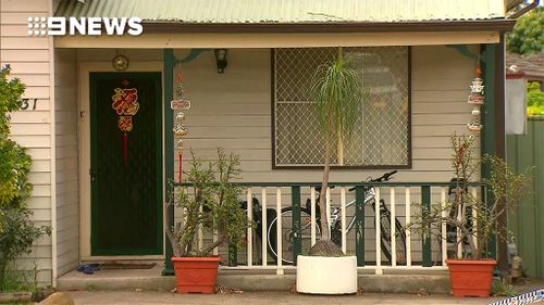 The couple live in a granny flat at the back of the property. (9NEWS)
