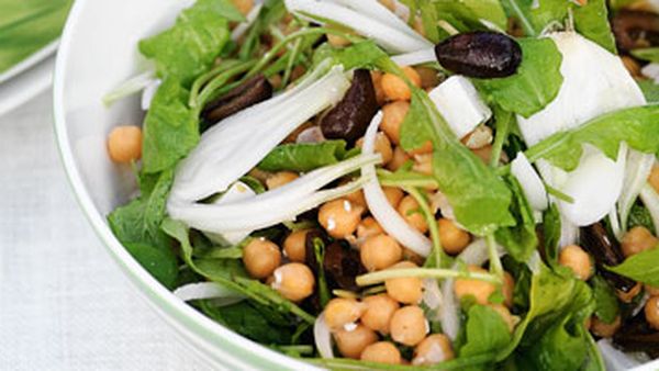 Chickpea salad with spring onions, rocket, feta & black olives