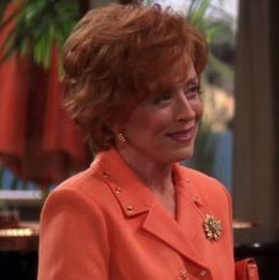 Holland Taylor as Evelyn Harper: Then