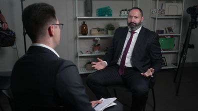 Emeklilik fonlarının çöküşü binlerce Avustralyalıyı etkiledi. (A Current Affair)