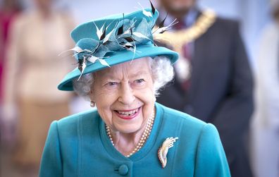Queen Elizabeth brooches