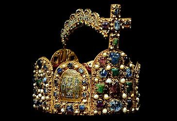 Which coronation crown is illustrated above?