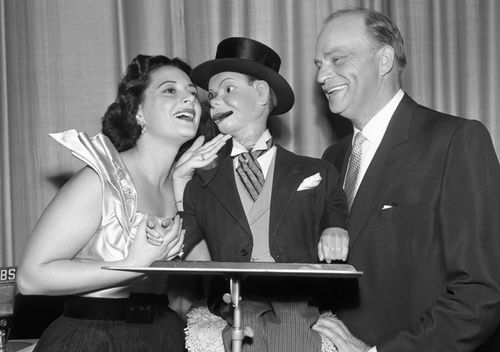 Opera singer Mimi Benzell sings on CBS Radios Edgar Bergen - Charlie McCarthy Show in 1952 (Getty)