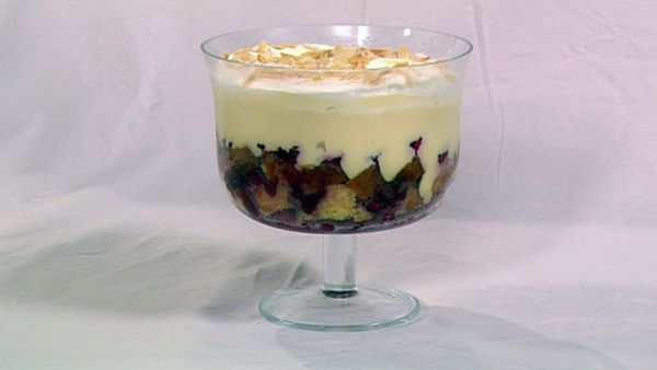 Traditional trifle