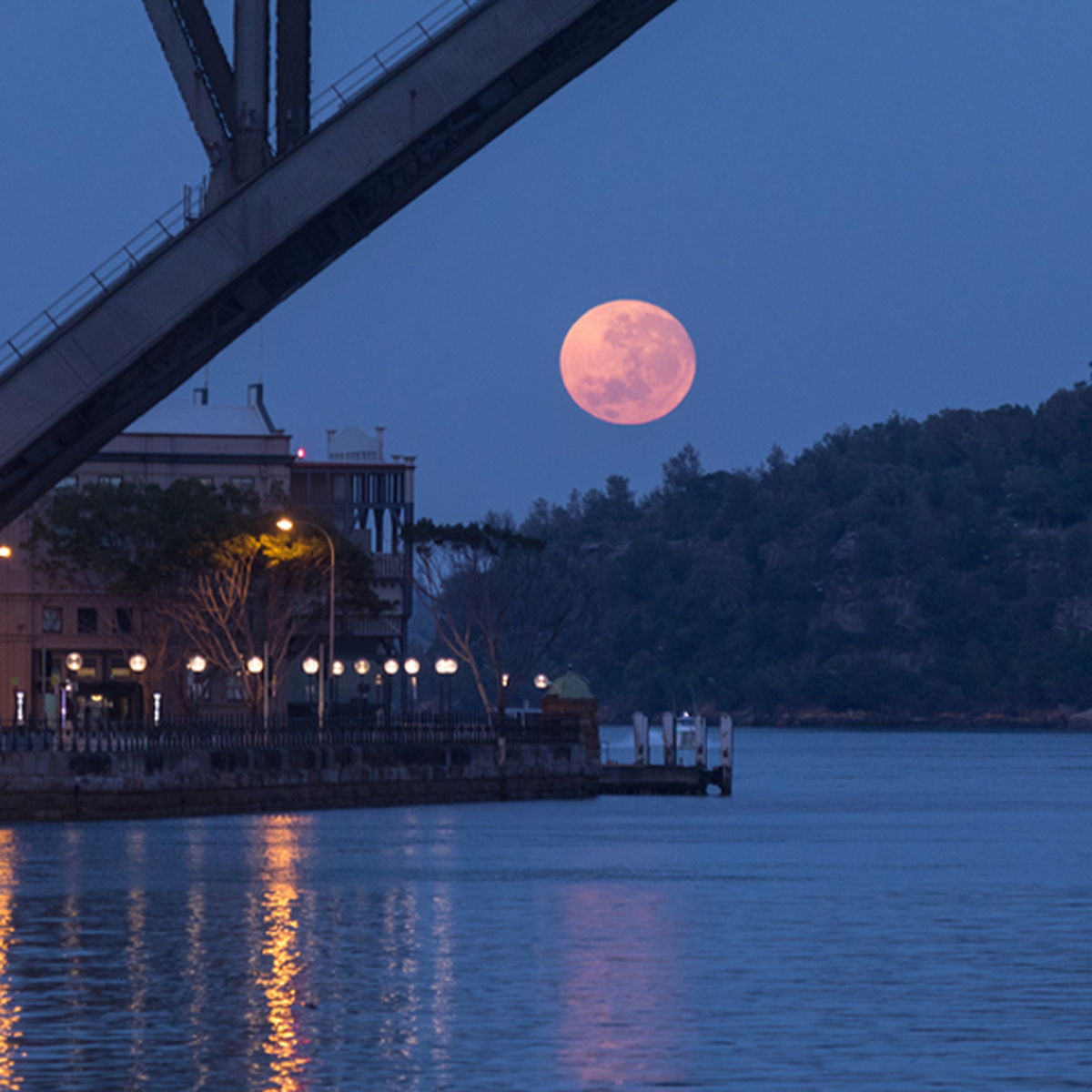 April supermoon 2020: How to see the 'pink in Australia, what time, meaning and more - 9Travel