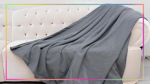 9PR: Cooling weighted blanket.