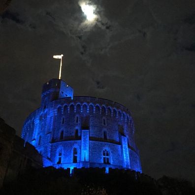 The Queen turned Windsor Castle blue in an act of support for committed NHS workers across the country.